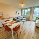 Plaza en francia - Tengo 2 plazas disponible en Francia. Contáctenme al número