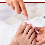 SE BUSCAN MASAJISTAS