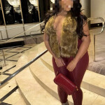 Mujer madura recién divorciada