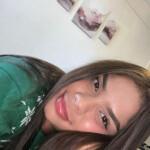 Joven Colombiana - Hola amores mi nombre es Sara Soy una colombiana de 19 años joven y estoy por aqu