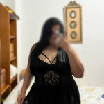 Gloori Holee - préstamela un ratito que tú solo lo usas para mear exclusivamente por WhatsApp