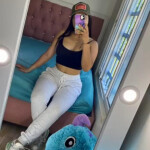 Hola soy Sara colombiana recién llegada a tu ciudad tu chica ideal