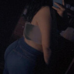 Todo lo que quiero viene hacia mí soy la acompañante que buscas en tus anhelos. My text also in English REUS