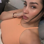 EN PUERTO DE LA CRUZ ESMERALDA GUAPISIMA