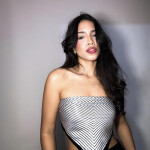 Mi chico no sabe que estoy aquí... haz que valga la pena mentir