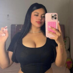 Soy cami una chica encantadora ven a divertirte conmigo te hare el mejor que veas no lo pienses y ven