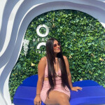 Melany - Me llamo Melany y soy una chica recién llegada y con muchas ganas de conocer a un caballero