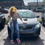 Bienvenida a mi perfil chica hermosa rubia