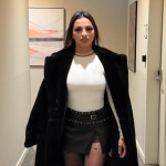 Chica latina - Hola soy nueva en tu ciudad vine aquí a sacarte un poco de la rutina y tener un encue