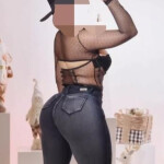 Trigueña extrovertida