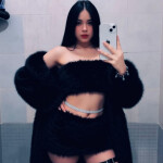 SOFÍA joven colombiana de 22 años brillando en Ibiza