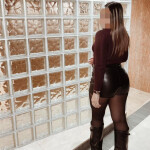 LAURA JOVENCITA CARIÑOSA Y DIVERTIDA EN PAMPLONA