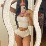 LILY JOVEN LATINA CARIÑOSA COMPLETA