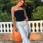 Rebeca rubia jovencita muy dulce