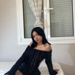 Sofi chica de lujo muy bonita y joven