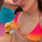 MARIANA BELLEZA LATINA QUE ATRAPA MIRADAS