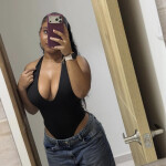 Chica escorts - Chica simpática con mucha energía para alegrarte el día. 23 años Si necesitas relaja