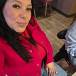 NICOL IMPRESIONANTE MUJER SIRVIENDO EN IBIZA