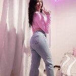 LOLA JOVENCITA ESPAÑOLA DE 24 AÑOS CON MUCHO ARTE