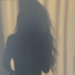 Larisa - Soy Larisa dulce y cariñosa me gustaría contactar con un caballero maduro serio e responsab