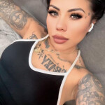 Luna colombiana tatuada independiente plaza eliptica