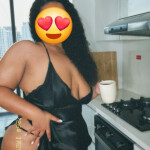 Chica colombiana guapa y muy voluptuosa