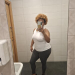 Noveda rubia divertida