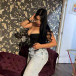 Andrea recién llegada amable cariñosa y muy atenta