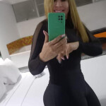 Rubia madura muy atenta y divertida