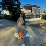 Emely - Hola amor soy una bella colombiana de 19 añitos . Soy totalmente la chica de la foto si quie