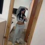 Dos amigas venezolana recién llegadas a tu ciudad