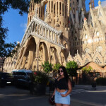 EN FUENCARRAL SARA NOVEDAD MUJER LATINA ENCANTADORA