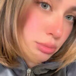 VANESA 24 AÑOS OJOS AZULES