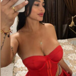 VALENTINA DIOSA DE ENCANTO LATINO Y SONRISA DULCE