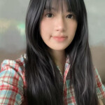 Asiática dulce recién llegada Sagrada Familia