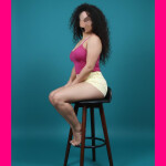 EN BINÉFAR GABY LATINA MUY TENTADORA Y CARIÑOSA