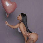 BRENDA COLOMBIANA - Estoy recién llegadita a Melilla nos conocemos y la ? Háblame voy a esperar tu m