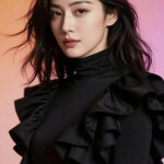 Joven española flaca morena