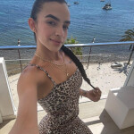 Flaquita y - Hola soy Miranda de nacionalidad Venezolana de paseo por tu ciudad soy una chica educad