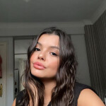 Karol chica guapa - Hola. Soy una jovencita brasileña, acabo de llegar a la ciudad. Buen rollo, .. d