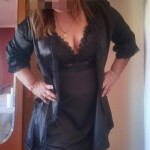 Viky - Amores soy una madurita muy guapa amorosa atenta me gusta pasarla que el chico que me visita 