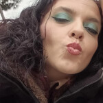 Chica española - Somos pareja chico y chica Solo desplazamiento Lá chica no va sola