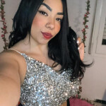 Agatha curvilinea latina jovencita