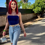 Linda y carismática pelirroja Venezolana