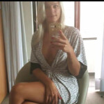 Rubia exótica con cuerpo de Barbie estoy Gijón zona del llano también hago salidas y videollamada las 24 HRS