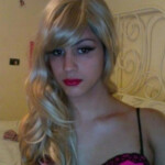 Jovencita wapa delicada con surpresa