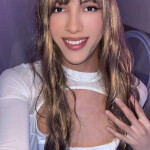 Karely delgada brasileña jovencita Disponible