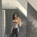 Monica - Holaa aqui monica una chica trans alternativa y jeje disponible para contenido presencial s