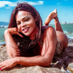 Carol Fernandes - Carol Fernandes doce como mel ecompleta sem frescura bem evonvete nao deixa de con