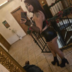 Hola soy marylin - Hola mi amor .. Como estas ? estoy de paso por Benidorm por si me quieres visitar